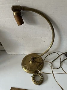 Vintage Chase One-Light Art Deco Desk Table Lamp Brass Finish Walter Von Nessen - Picture 1 of 15