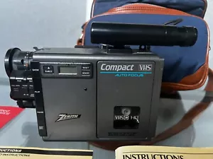 Zenith VM6200 VHS-C Camcorder With Manual and Bag NOT TESTED - Picture 1 of 5