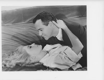 2 Movie Stills Blk & Wht  How to Murder Your Wife " Jack  Lemon,  Verna Lisi - Image 1 of 2