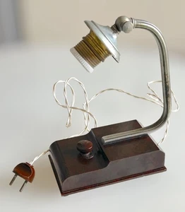 Lampada da tavolo Art Deco bachelite - Foto 1 di 17