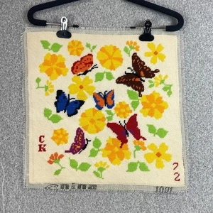 Pieza de aguja completa de colección con mariposas 1972 cuadro/upcycle 16x16 - Imagen 1 de 8