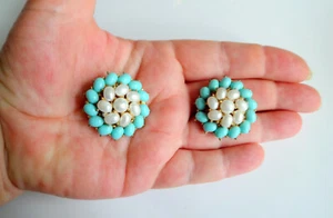 PENDIENTES RAROS CROWN TRIFARI ALFRED PHILIPPE Racimo de Perlas Turquesa con Clippe - Imagen 1 de 6