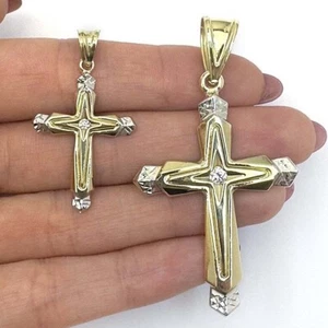 Colgante Cruz Oro Amarillo 0.08CT 10K con Acentos de Piedra 1.5" 2.2" - Imagen 1 de 6