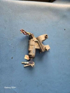 90 91 INTERRUPTOR DE ENCENDIDO FOX CON LLAVE A TRAVÉS DE 4/91 79520 - Imagen 1 de 3