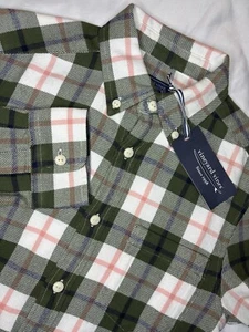 Vineyard Vines Midweight Twill Plaid Classic Fit Button Down Shirt~ XS NWT $128 - Picture 1 of 8