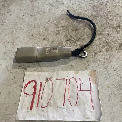06-11 Buick Lucerne Cadillac DTS Front Left Driver Seat Belt Buckle Latch - Image 1 of 4