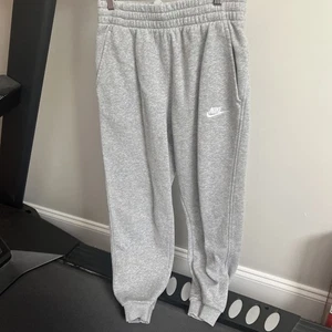 Nike Gray Sweatpants Boys Youth Size L Large Drawstring EUC - Picture 1 of 12
