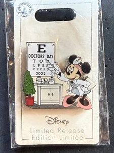 Disney Doctors Day 2022 Pin Minnie Mouse Eye Chart LR - Picture 1 of 2