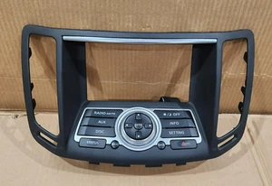 07-13 Infiniti G37 Center Dash Vent Radio Aux Disc Control Panel 28395-JK60B OEM - Bild 1 von 12