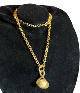 Long Vintage Bold Express Necklace Bold Pendant - Picture 1 of 3