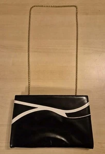 LADIES VINTAGE 1980’s CLUTCH BAG WITH METAL CHAIN STRAP FROM GINA - Picture 1 of 7