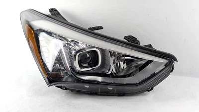 GENUINE! MINT OEM 2013-2016 HYUNDAI SANTA FE SPORT RIGHT HALOGEN HEADLIGHT - Image 1 of 4