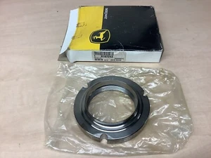 Genuine John Deere Locking Collar R167243 - Picture 1 of 8
