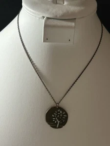 Tree Of Life Pendant Necklace 16.5” Makes A Great Present - Picture 1 of 7