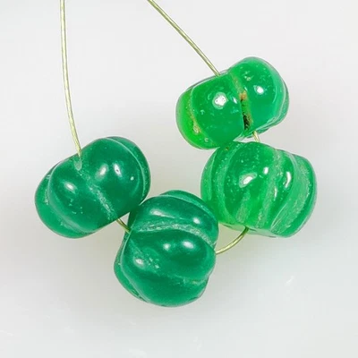 Cuentas redondas talladas de ónix verde natural de 10,53 quilates - 9108 Foto 1 de 2