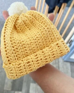 hand made crochet baby hats - Picture 1 of 1