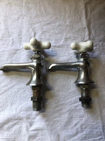 ANTIQUE VINTAGE HOT & COLD WATER FAUCETS, HANDLES & PORCELAIN Cover