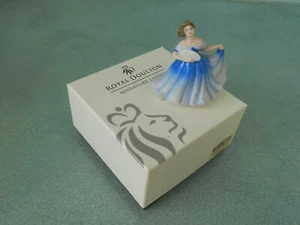 ROYAL DOULTON PORCELAIN ELAINE MINIATURE LADIES FIGURINE - M201 - 2003 BOXED