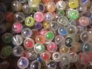125 Spielzeug in 1 Zoll perfekt runde Kapseln für Verkauf & Spiralmaschinen Spielzeugtruhe - Bild 1 von 3
