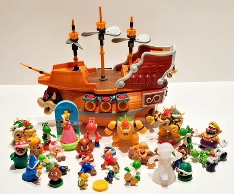 Nintendo Super Mario Bros Yoshi Bowser Wario Figures & Bowser's Ship Toy Lot Cover
