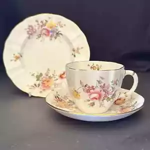 Royal Crown Derby "Derby Posies" Pattern Tea Trio - Tea Cup, Saucer And Plate - Picture 1 of 8