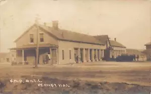 J74/ Fort Riley Kansas RPPC Postcard c1910 Railroad Depot? Building 235 - Bild 1 von 4