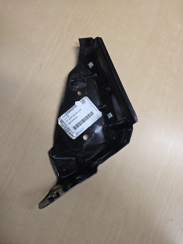 Soporte delantero del panel de la rueda delantera del lado del pasajero GM 233343215 Foto 1 de 4