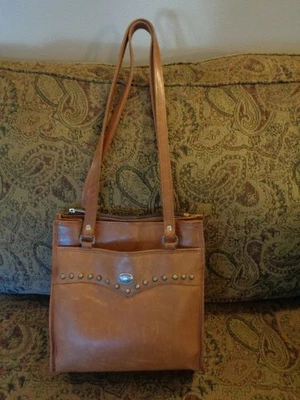 Bolso de Hombro American West Triple Entrada Cuero Detalle Tachuelas/Tote Whisky Marrón Foto 1 de 4