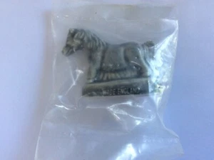 Wade England / Red Rose Tea Figurine Gray HORSE New and Sealed - Picture 1 of 2