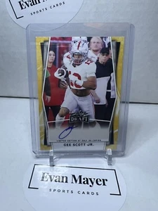 2022 Draft Gee Scott Jr Rookie Auto Honey Comb /25 - Picture 1 of 2