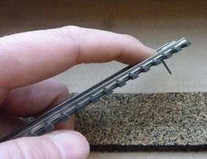Schottergleis Screws, Long Gleisschraube for Märklin K-Tracks - Picture 1 of 3