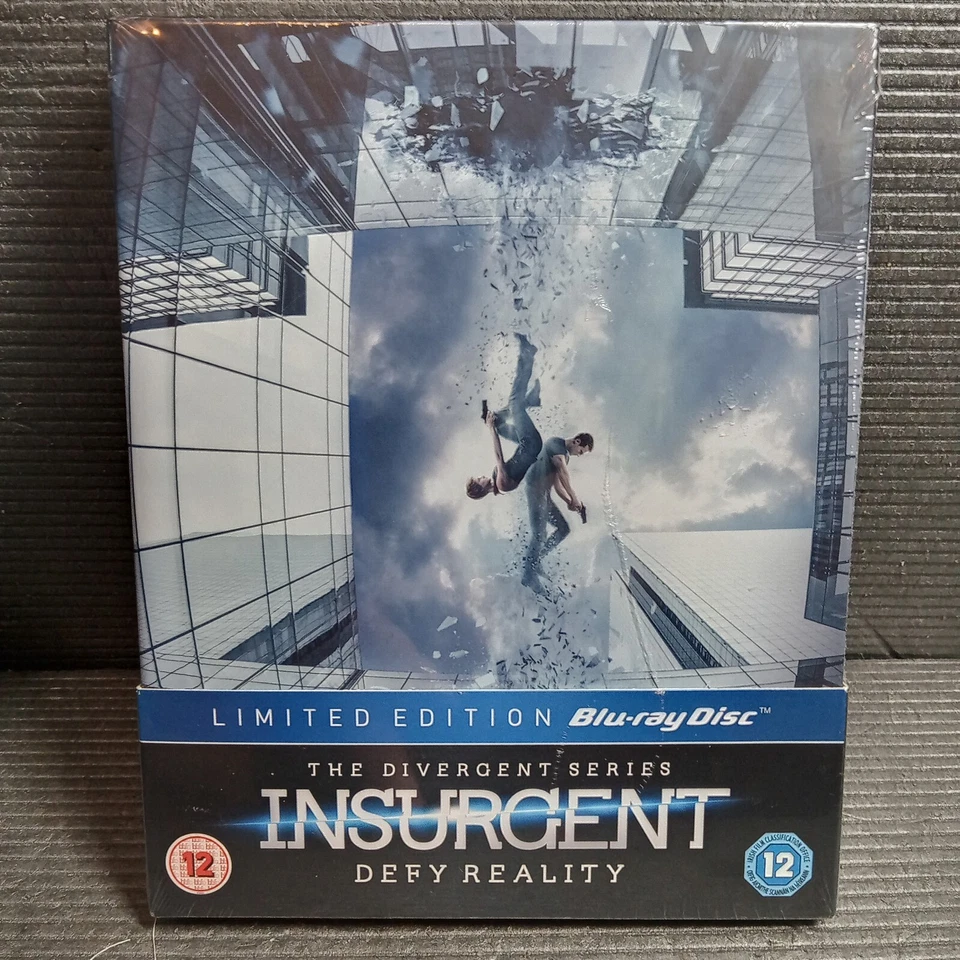 Insurgent Blu Ray + Limited Edition 28 Page Visual Guide Collector's Book NEW UK - Image 1 of 4