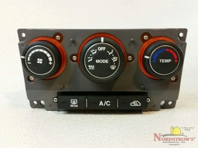 Kia Rondo 2008 controles de temperatura Foto 1 de 4