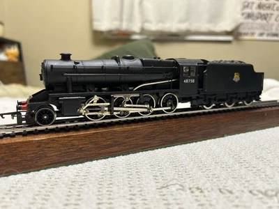 OO Hornby R322 BR Class 8F 2-8-0 Freight Locomotive - (NICE TESTED) - Image 1 of 4