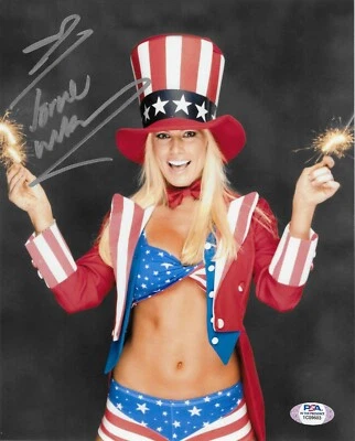 Foto autógrafa firmada por Torrie Wilson WWE Diva Salón de la Fama 8x10 #3 con certificado de autenticidad PSA Foto 1 de 2