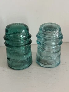 Set Of 2 Vtg Glass Insulators - Picture 1 of 11