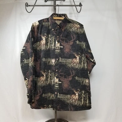 Camisa Woods and Waters negra con estampado de ciervos base para hombre manga larga abotonada mediana Foto 1 de 4