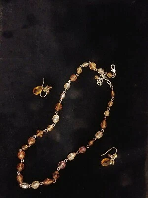  precioso conjunto de collar y pendientes de cristal ajustables colores son claros y ámbar NUEVO SIN ETIQUETAS Foto 1 de 3