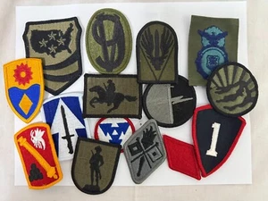 Bolsa de 15 parches militares nuevos - Gran regalo para niños y coleccionistas Ejército de EE. UU. USGI - Imagen 1 de 2