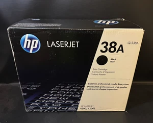 HP LaserJet 38A Tonerkassette Schwarz (Q1338A) Karton beschädigt - Bild 1 von 3