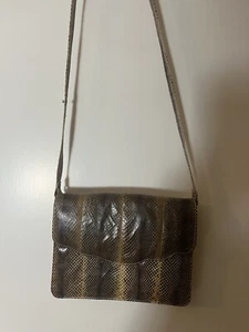VINTAGE GENUINE SNAKESKIN ENVELOPE SHOULDER BAG CROSSBODY MAGNETIC CLOSURE - Picture 1 of 12