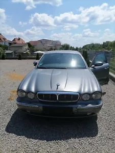 jaguar xj8 4.2 benzin tüf 10/2024 - Bild 1 von 6