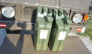 Jerry Can 20 Liter Set of 2 Military steel 5 Gallon - Picture 1 of 4