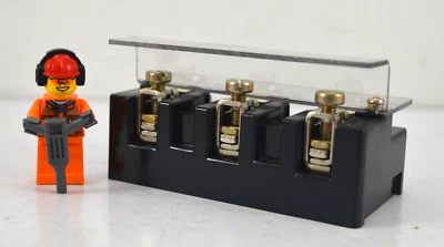 SKT8C Fuji Electric *NOS* Terminal Block - Image 1 of 3