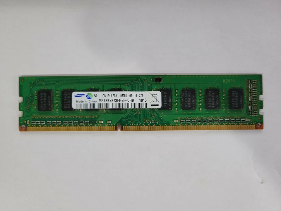 Samsung M378B2873FHS-CH9 PC3-10600U-09-10-ZZZ 1GB Memory RAM - Image 1 of 2