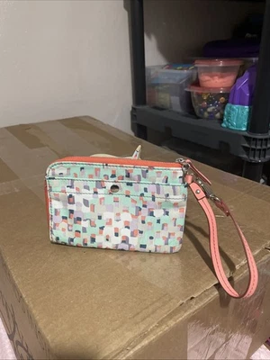 Muñequera Fossil Keyper ~ Verde Multi ~ Patrón Geo o Terrazo Foto 1 de 4