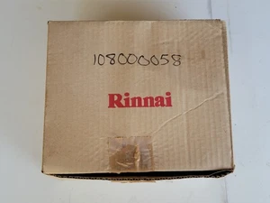 NEU Rinnai 108000058 Abgasanschluss Montageteil für Durchlauferhitzer - Bild 1 von 2