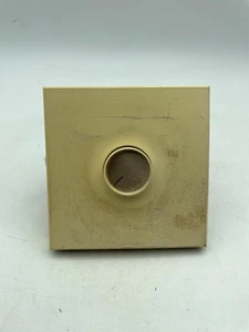 Lutron Centurion C-1500 einpoliger Dimmer drehbar beige Ein-Aus 1500 Watt 120V - Bild 1 von 6