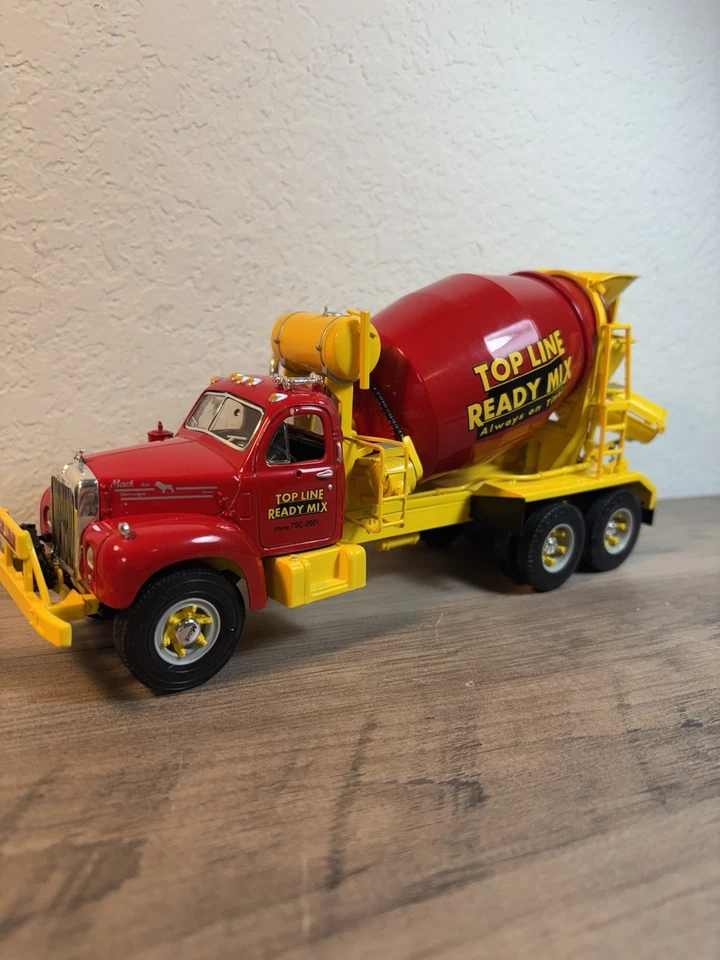 First Gear Top Line Ready Mix B-Model Mack Mixer 1/32 Red/Yellow - Image 1 of 4