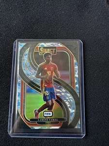 2024-25 Panini FIFA Select Lamine Yamal Winter Camo /30 - Picture 1 of 2